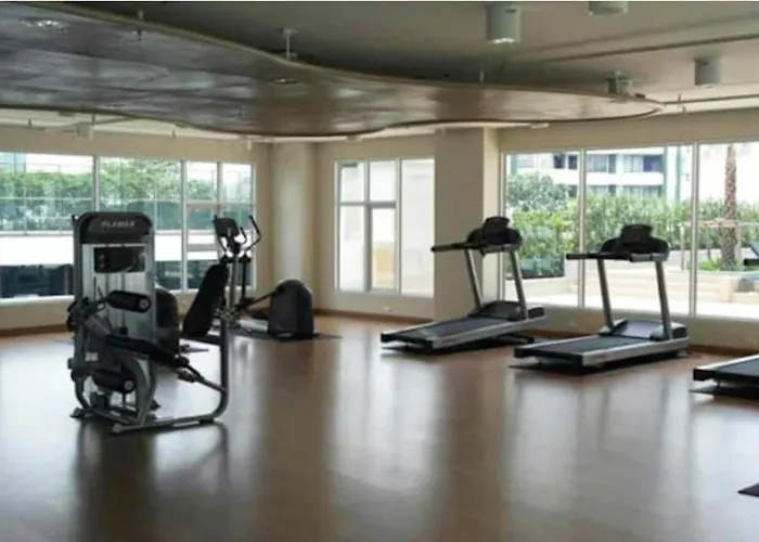 Superbe 2 Chb Avec Vue Sur Rivière, Gym Et Piscine * Bangkok